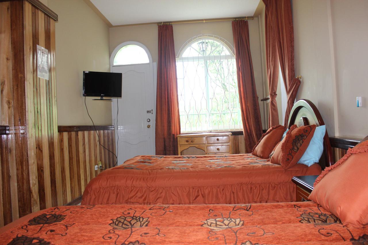 Hostal Mirador De Отавало Экстерьер фото